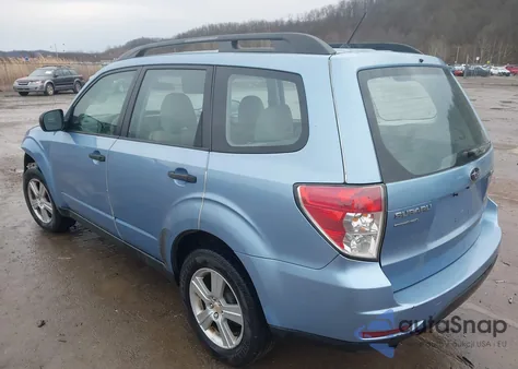 2011 Subaru Forester 2.5X из США, поврежденный, VIN JF2SHABC1BH753251
